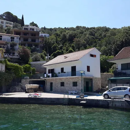 Apartament Velike Rose *