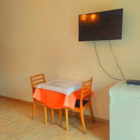 Velike Rose Apartmán *